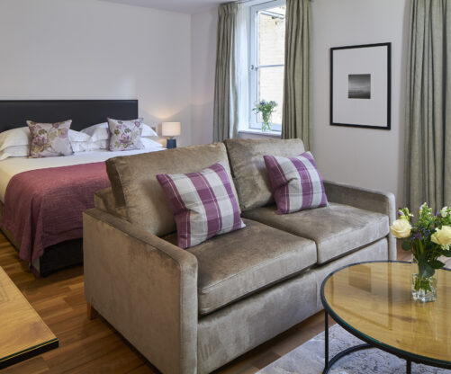 Luxury One Bedroom Open Plan