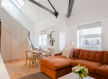 Royal Mile Deluxe One Bedroom Loft Apartment