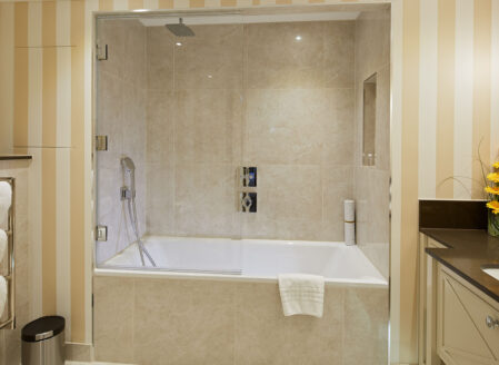 Luxury three-bedroom apartment second bedroom ensuite bathroom (refurbished - not available in all apartments)