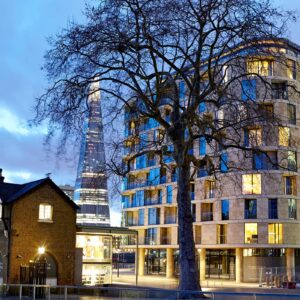 Cheval Three Quays - Façade Night View