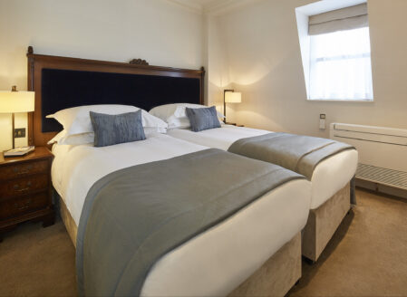 Deluxe Three Bedroom Brompton Road  - Bedroom 3