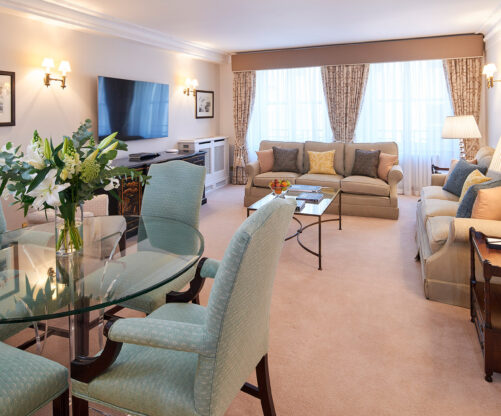 Deluxe Two-Bedroom Apartments