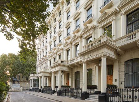 Façade - Cheval Hyde Park Gate