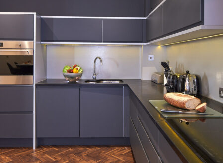 Four-Bedroom Townhouse - Kitchen