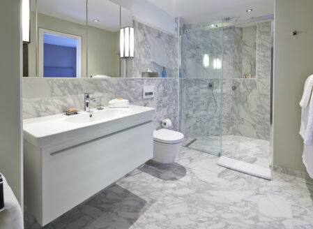 Bathroom - Luxury Three Bedroom