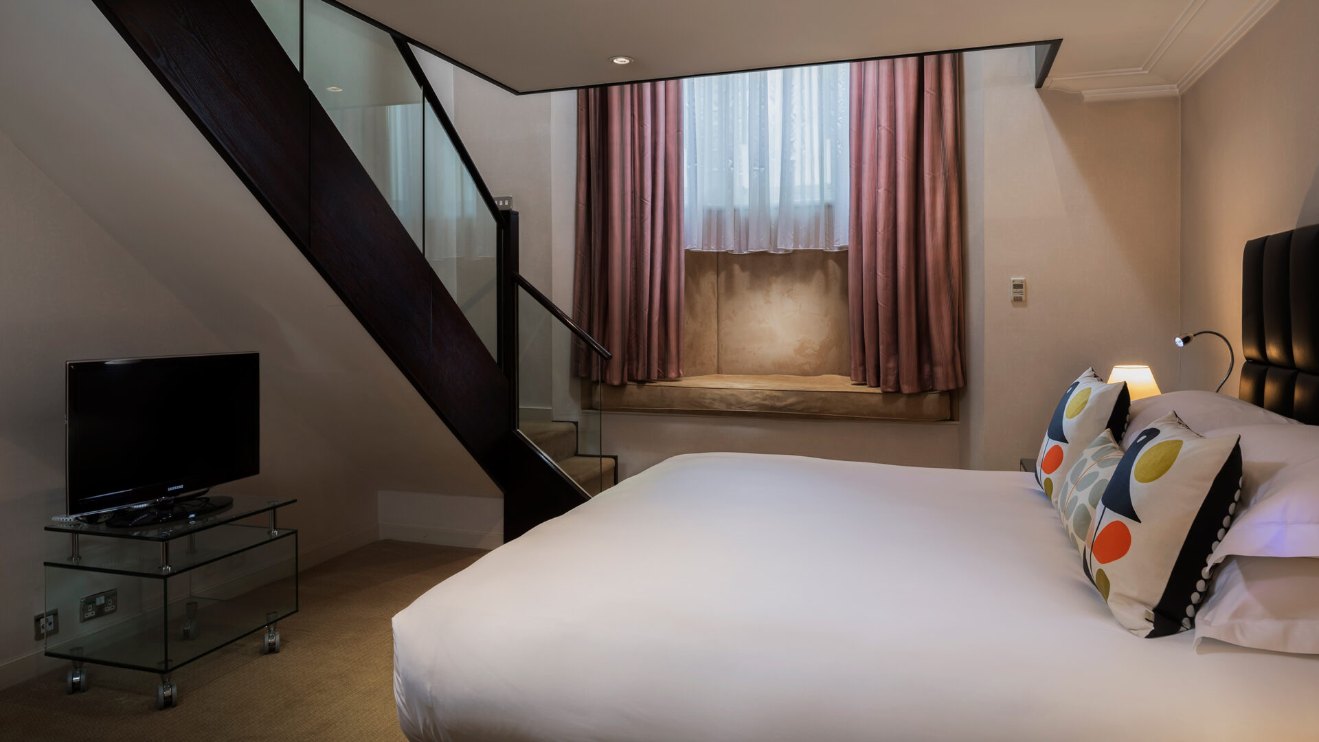 Extended Stay | Luxury Serviced Apartments | Cheval Phoenix House