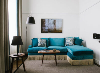 CTEG Deluxe One Bedroom Apartments - Living Room - 2