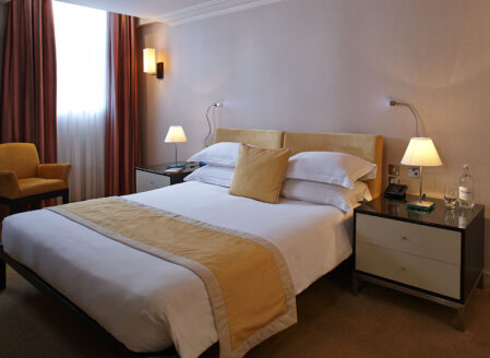 Luxury One-Bedroom Open Plan Apartment