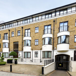 Luxury Two Bedroom - Facade