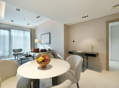 CMTP_Luxury_One_Bedroom_with_Balcony_Reception02