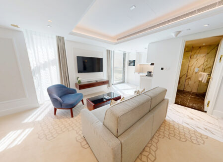 Deluxe Studio Apartment - Open Plan Living Area