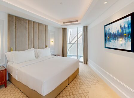Deluxe Studio Apartment - Bedroom