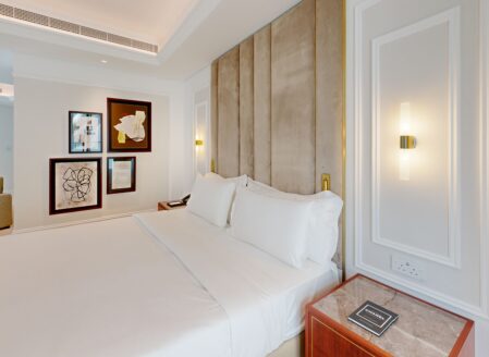 Deluxe Studio Apartment - Bedroom